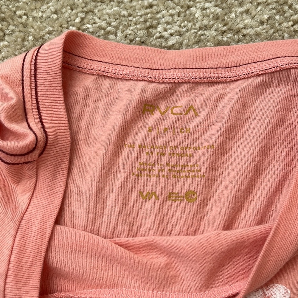 super soft RVCA tee!! - Picture 2 of 2